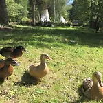 L'alternatif Campingplatz Huriel