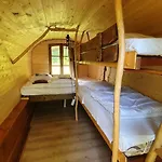 L'alternatif Campingplatz Huriel
