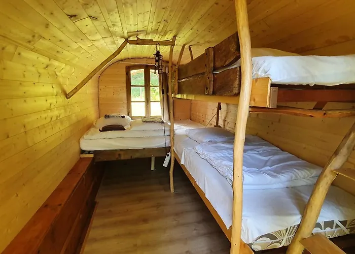 L'alternatif Кемпинг Huriel