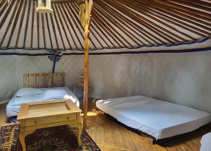 L'alternatif Кемпинг Huriel